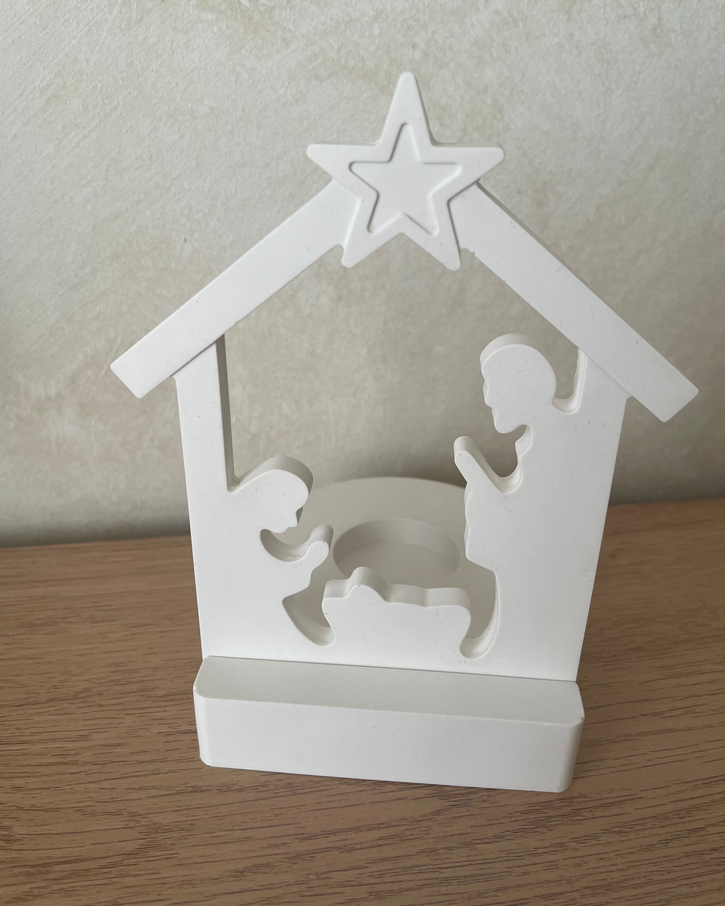 Nacimiento con soporte portavelas