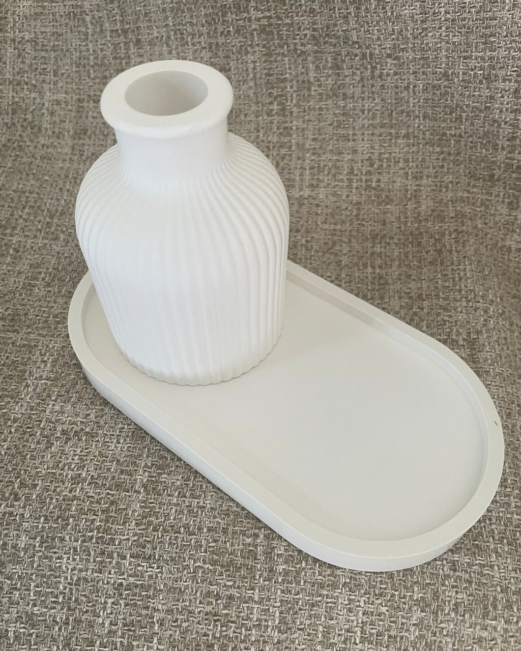 Set bandeja ovalada + jarrón