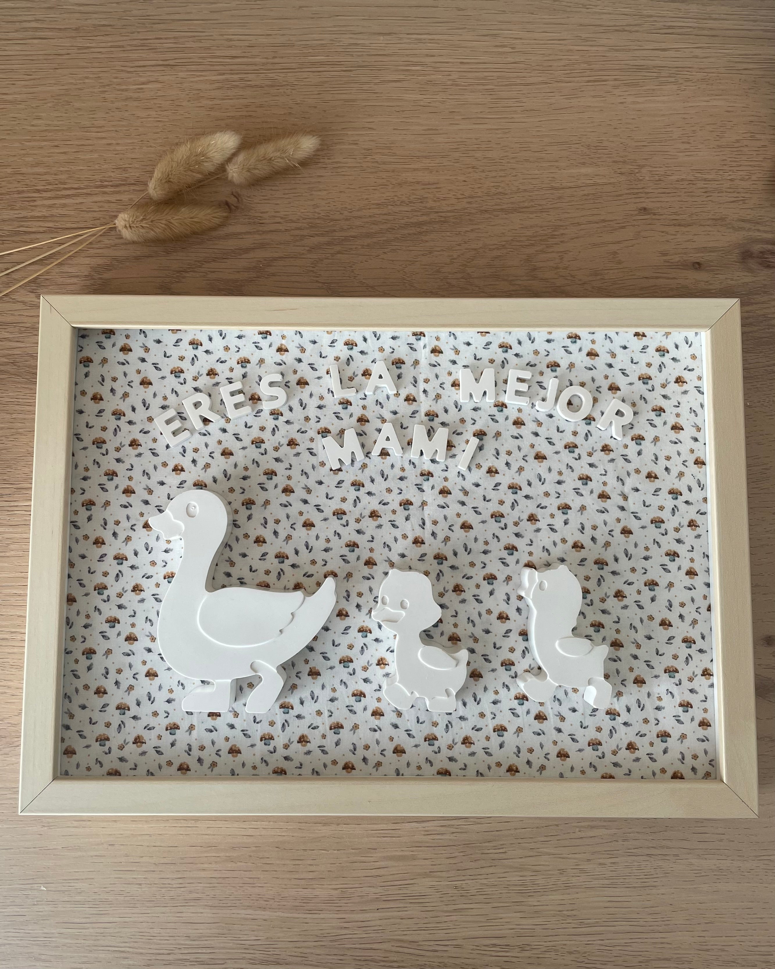 Cuadro mamá pato y sus patitos